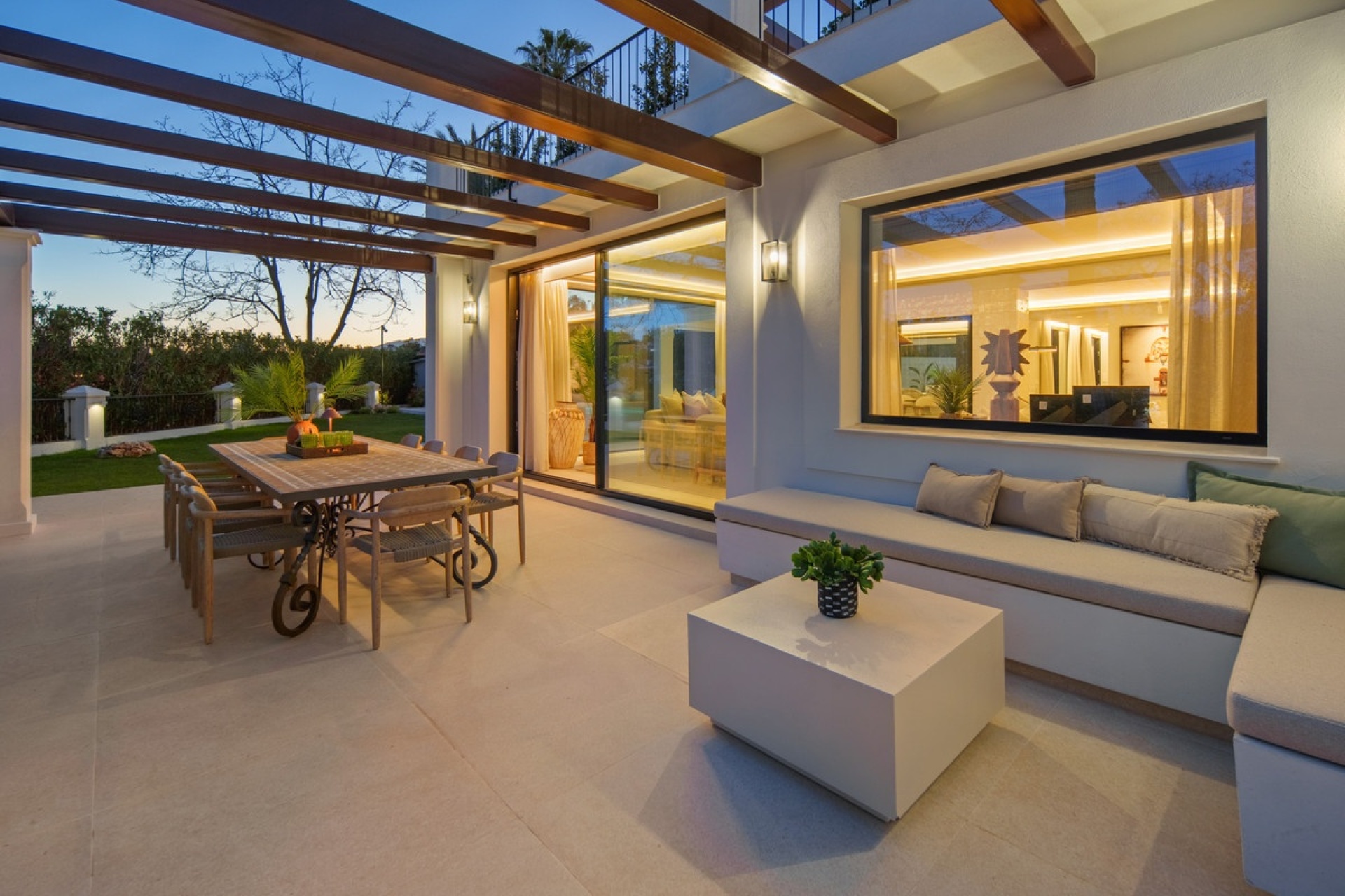 Resale - Villa - Marbella - Nueva Andalucía