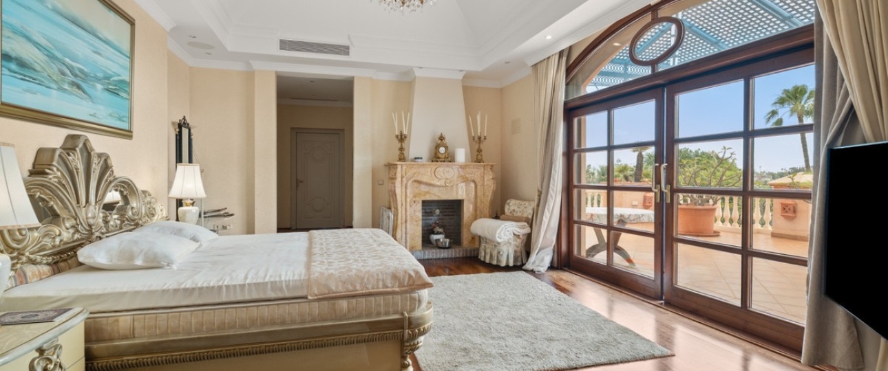 Resale - Villa - Marbella - Nueva Andalucía
