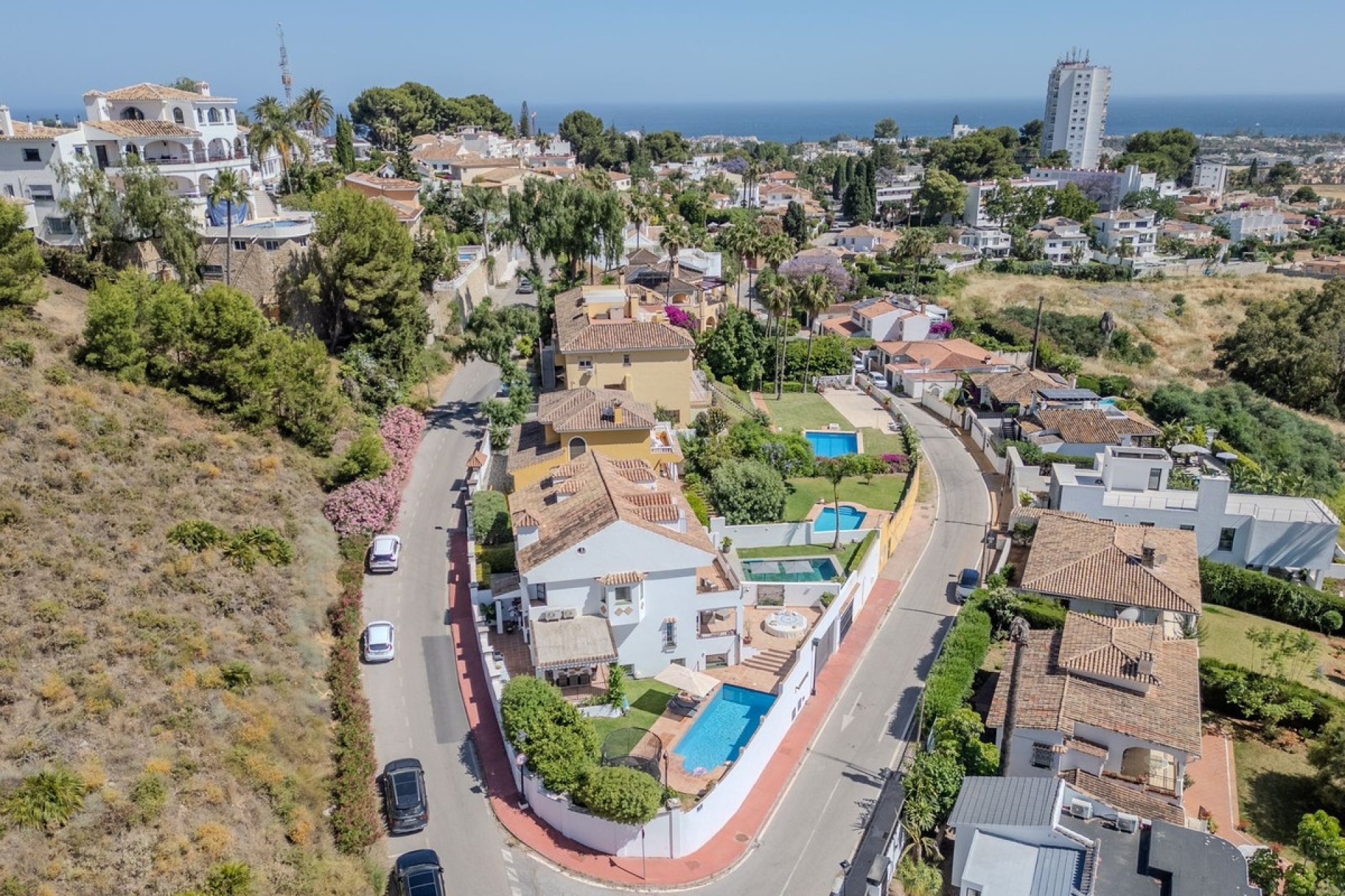 Resale - Villa - Marbella - Nueva Andalucía