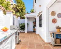 Resale - Villa - Marbella - Nueva Andalucía