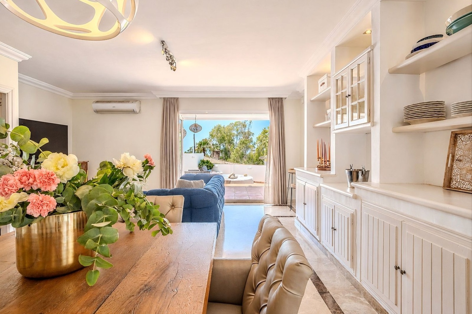 Resale - Villa - Marbella - Nueva Andalucía