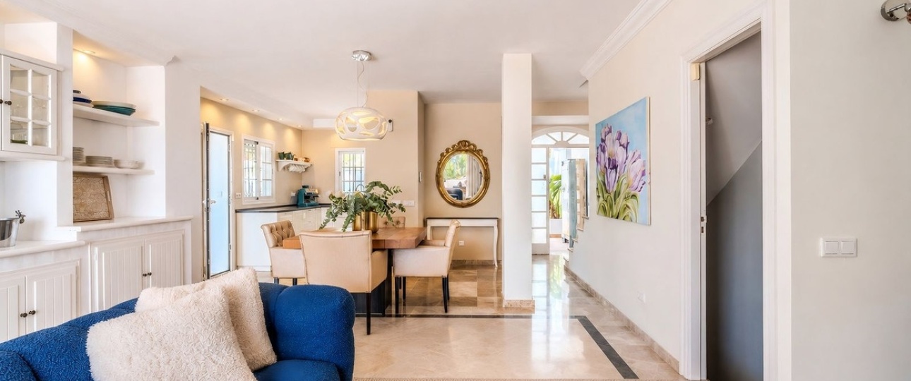 Resale - Villa - Marbella - Nueva Andalucía