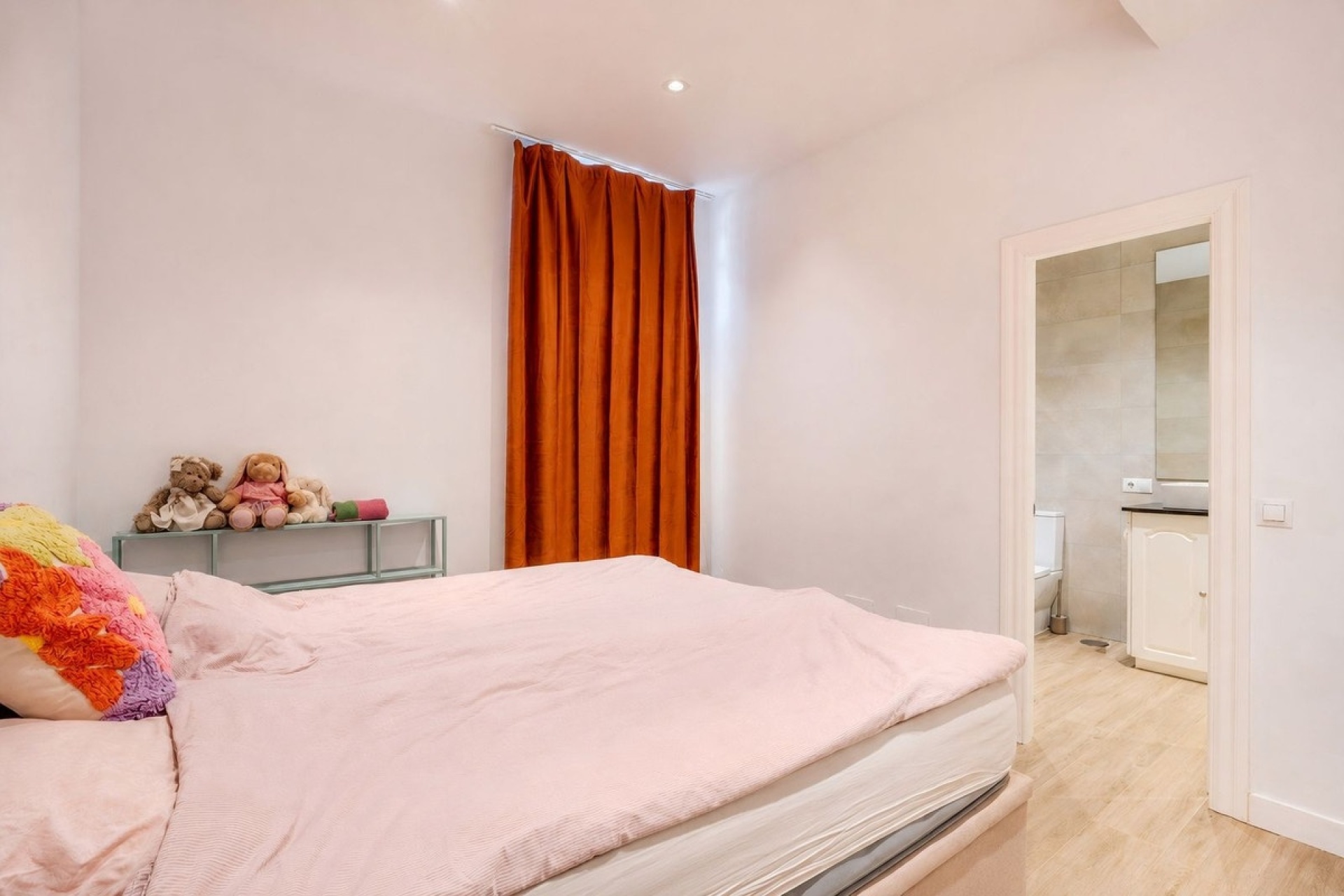 Resale - Villa - Marbella - Nueva Andalucía