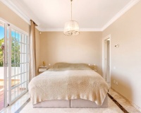 Resale - Villa - Marbella - Nueva Andalucía