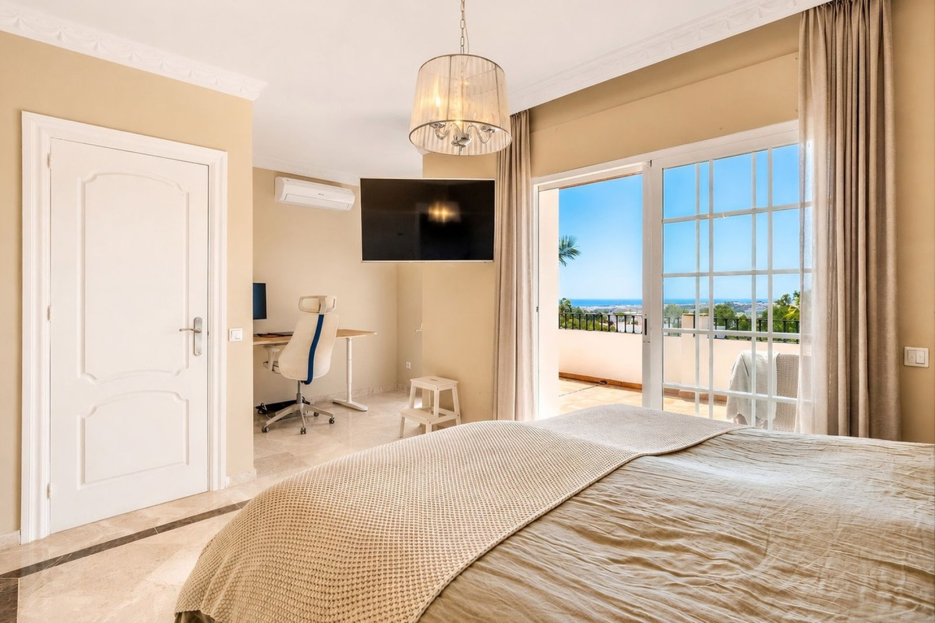 Resale - Villa - Marbella - Nueva Andalucía