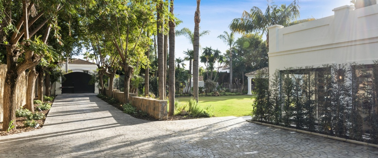 Resale - Villa - Marbella - Nueva Andalucía