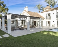 Resale - Villa - Marbella - Nueva Andalucía