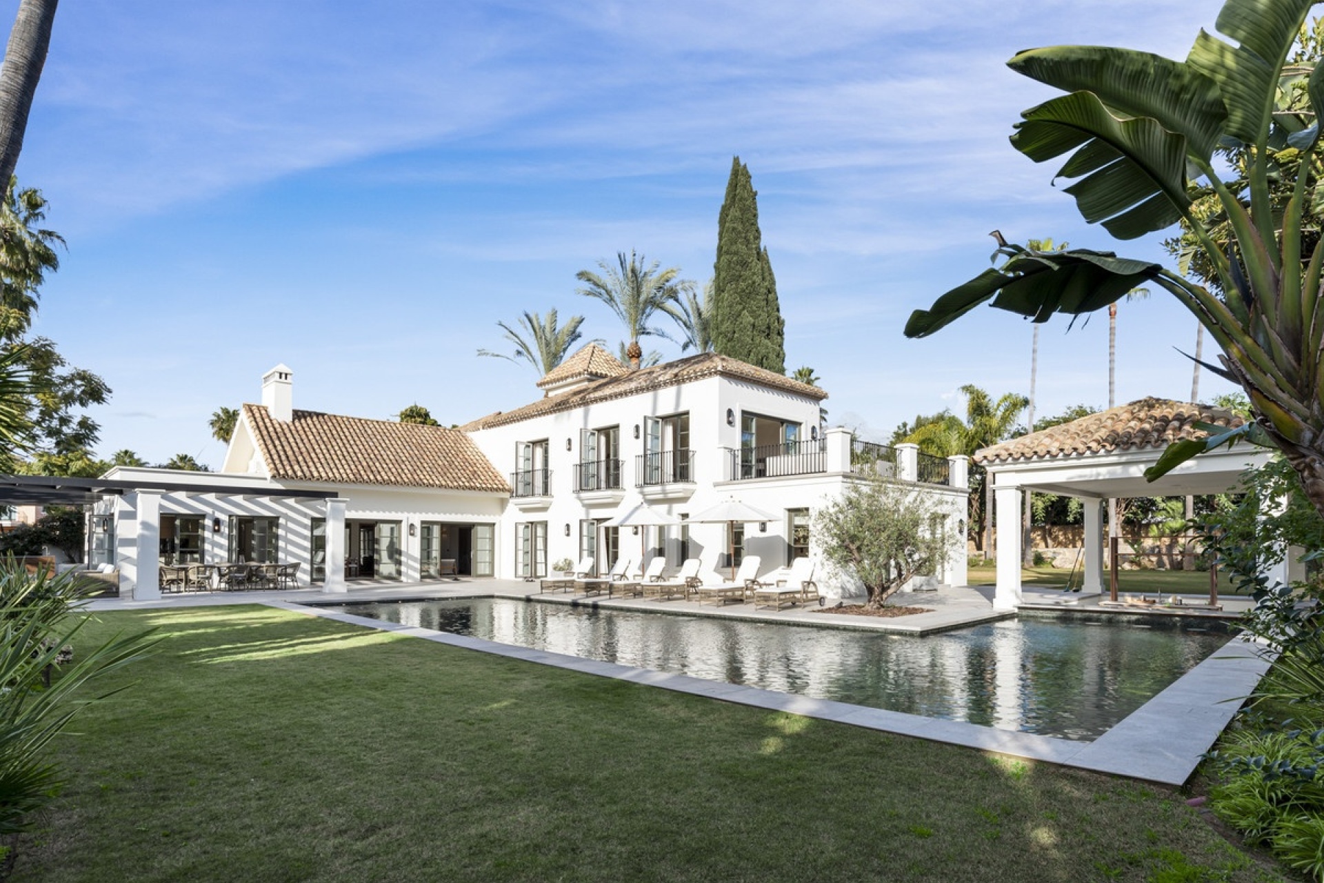 Resale - Villa - Marbella - Nueva Andalucía