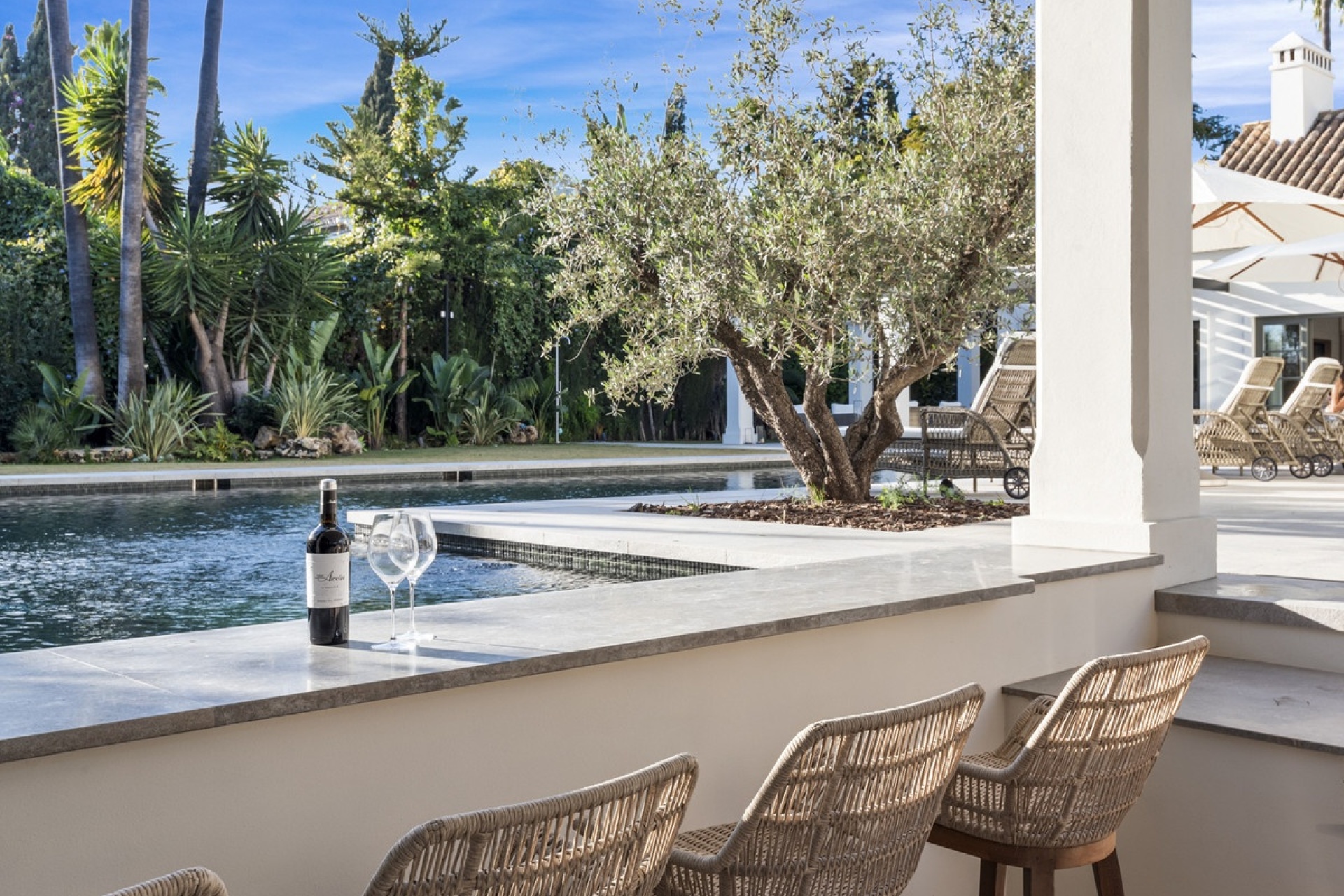 Resale - Villa - Marbella - Nueva Andalucía