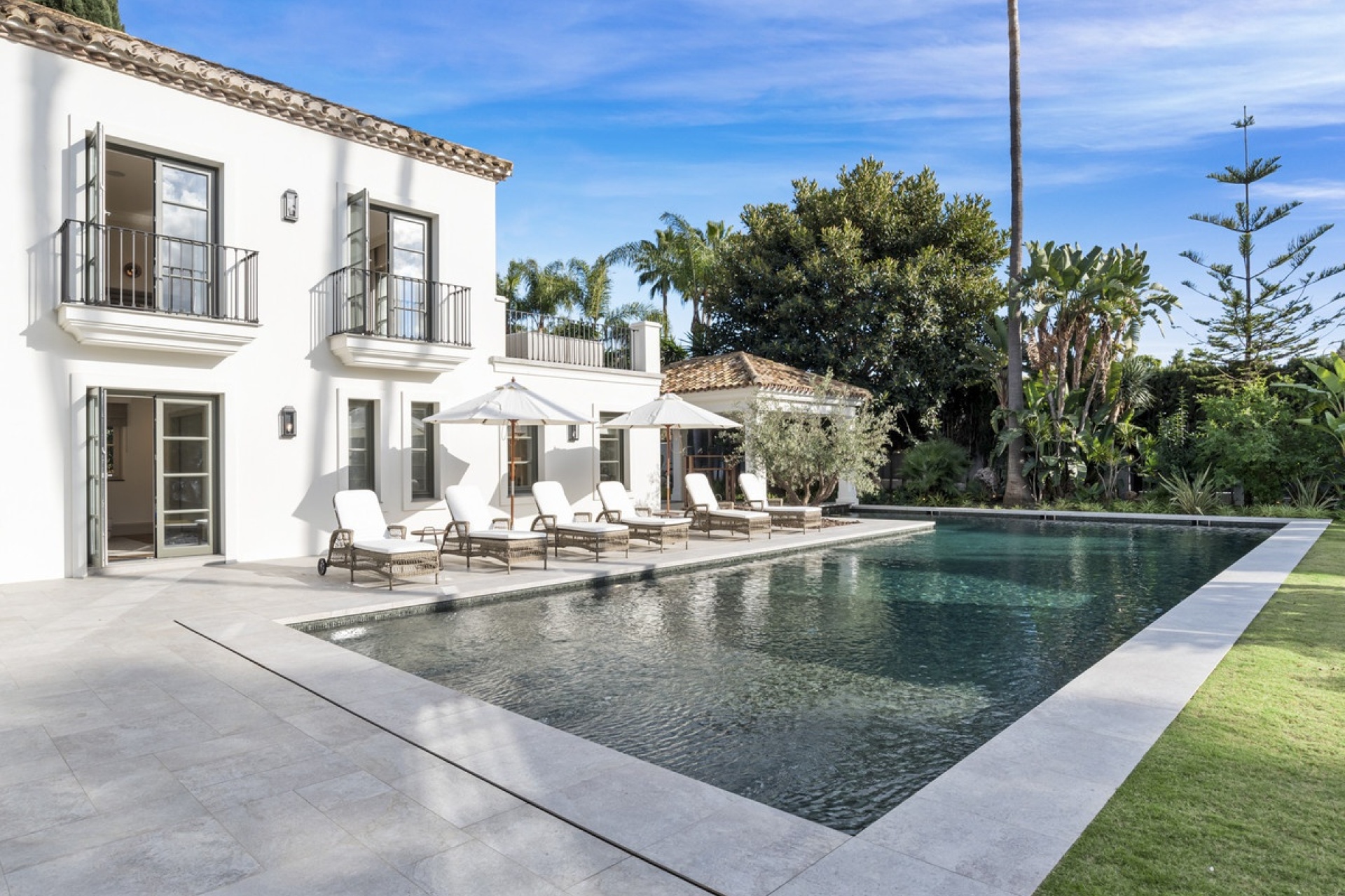 Resale - Villa - Marbella - Nueva Andalucía