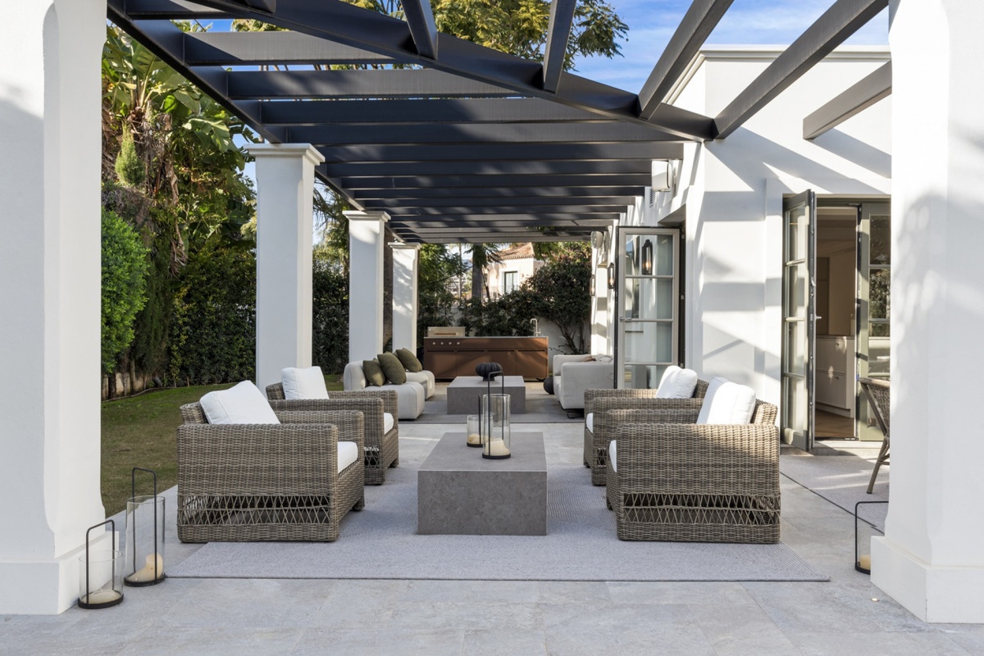 Resale - Villa - Marbella - Nueva Andalucía