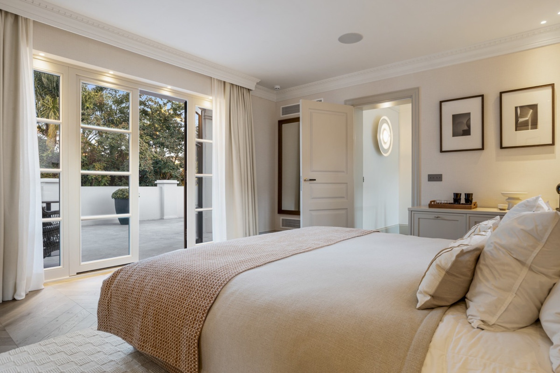 Resale - Villa - Marbella - Nueva Andalucía