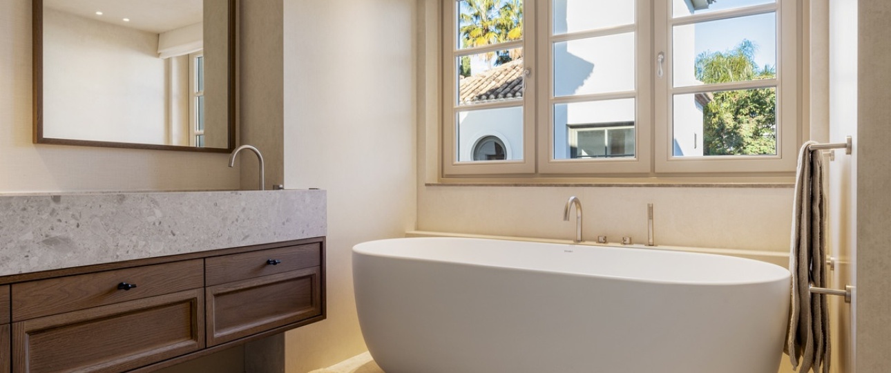 Resale - Villa - Marbella - Nueva Andalucía