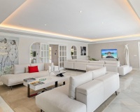 Resale - Villa - Marbella - Nueva Andalucía