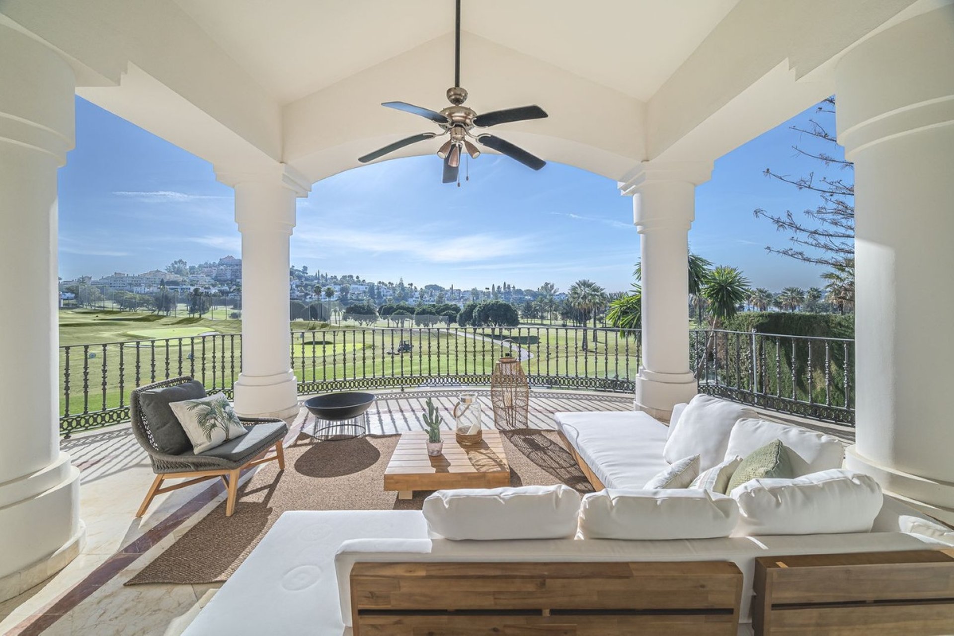 Resale - Villa - Marbella - Nueva Andalucía