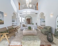 Resale - Villa - Marbella - Nueva Andalucía