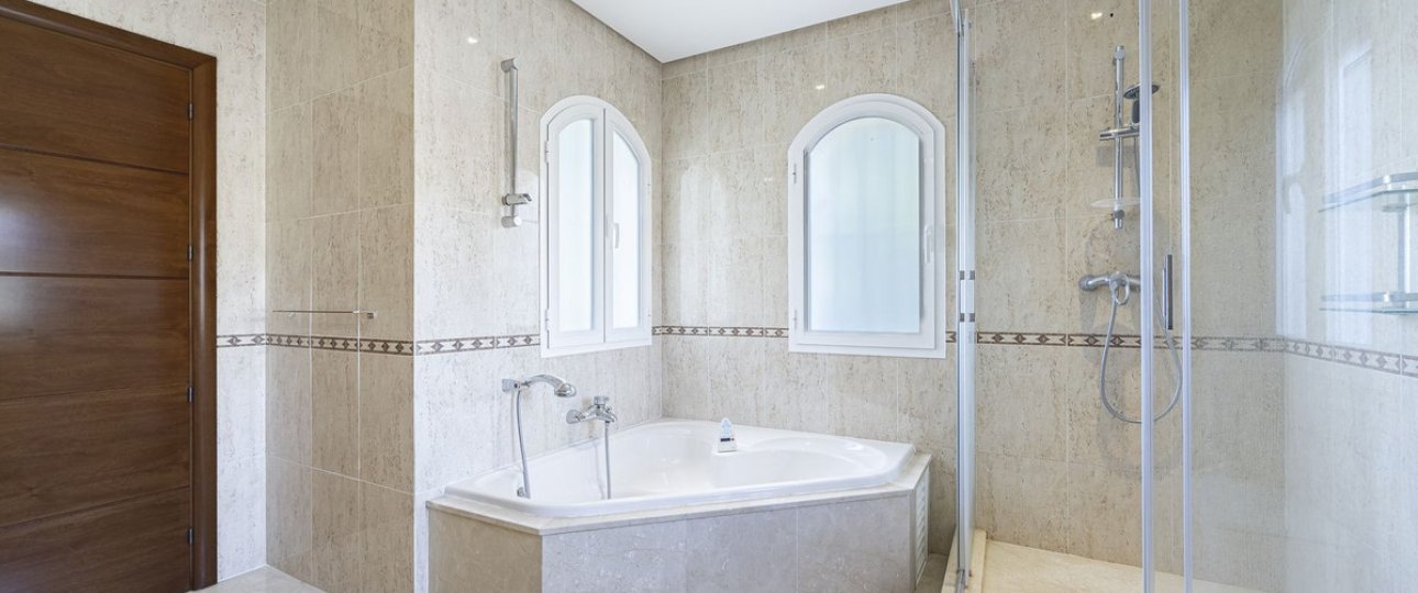 Resale - Villa - Marbella - Nueva Andalucía
