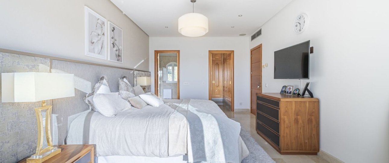 Resale - Villa - Marbella - Nueva Andalucía