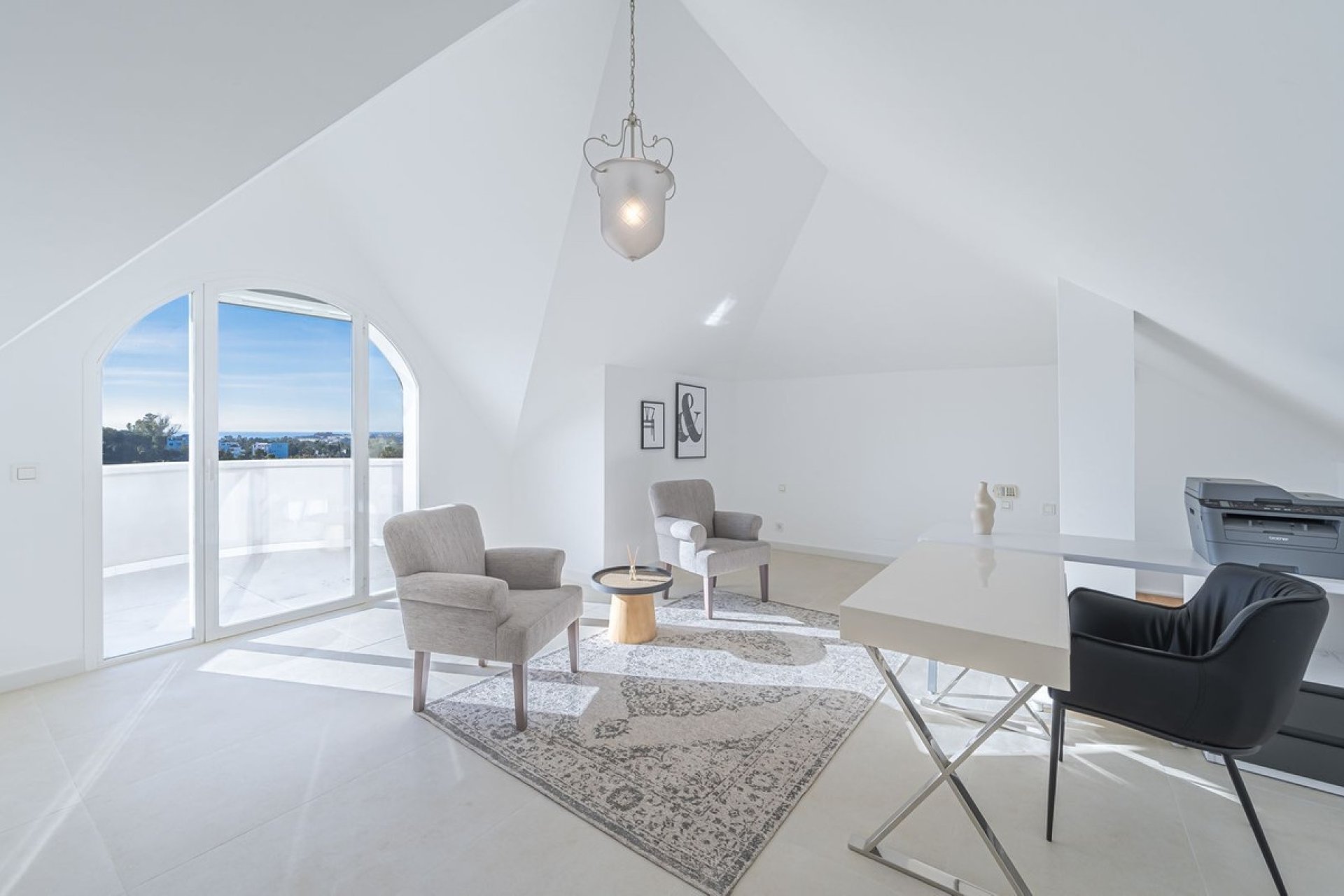 Resale - Villa - Marbella - Nueva Andalucía
