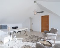 Resale - Villa - Marbella - Nueva Andalucía