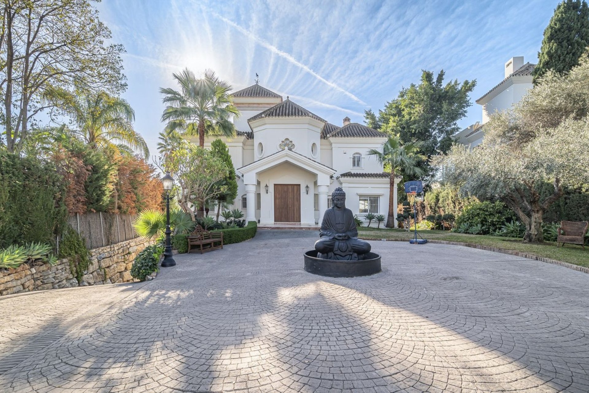Resale - Villa - Marbella - Nueva Andalucía