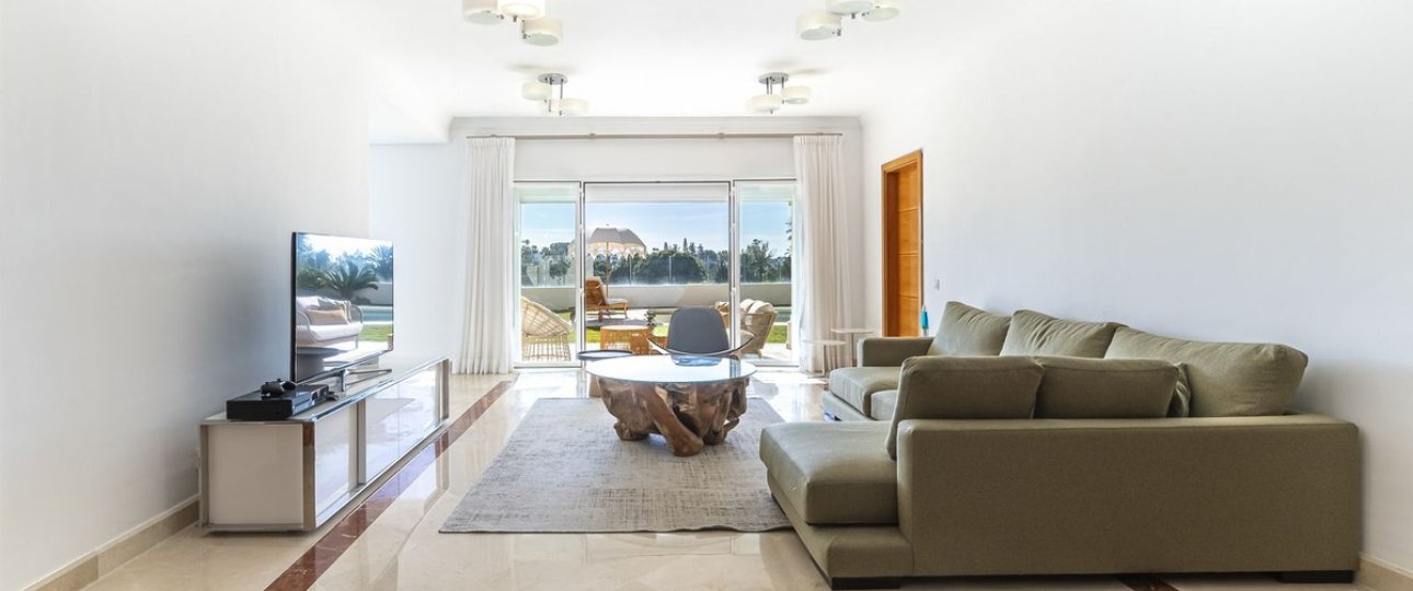 Resale - Villa - Marbella - Nueva Andalucía