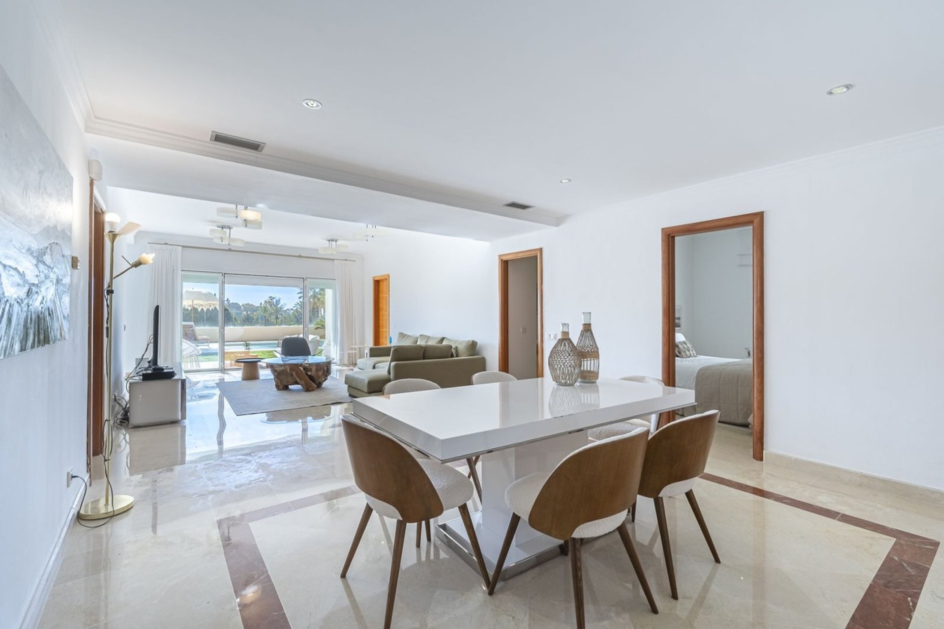 Resale - Villa - Marbella - Nueva Andalucía