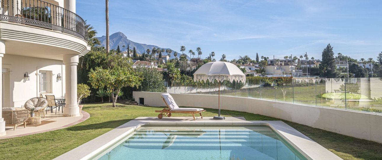 Resale - Villa - Marbella - Nueva Andalucía