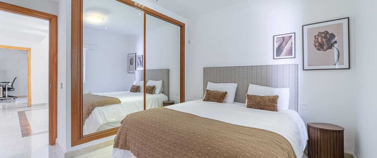 Resale - Villa - Marbella - Nueva Andalucía