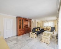 Resale - Villa - Marbella - Nueva Andalucía