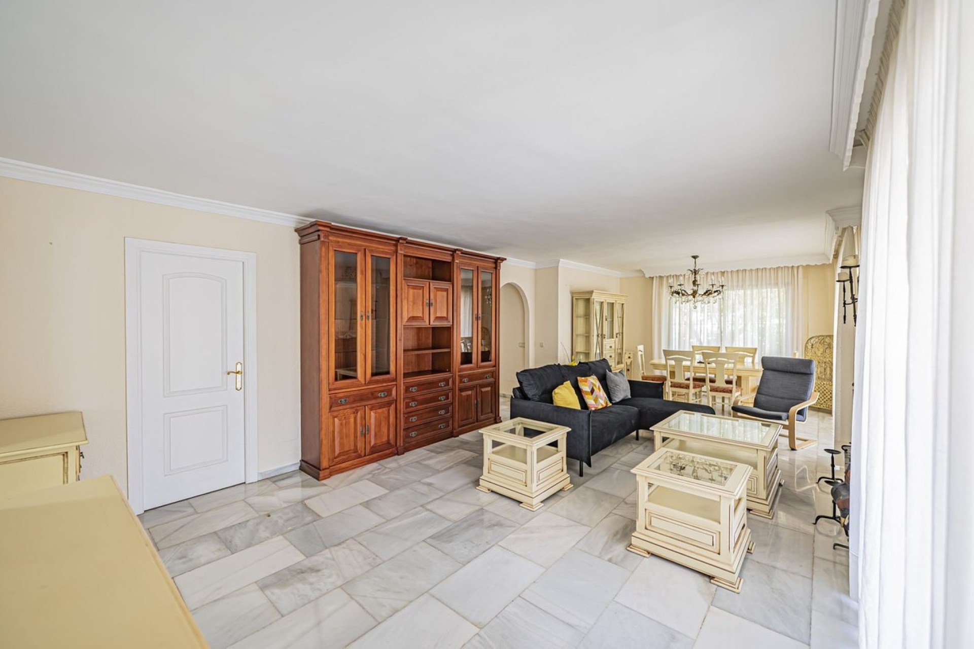 Resale - Villa - Marbella - Nueva Andalucía