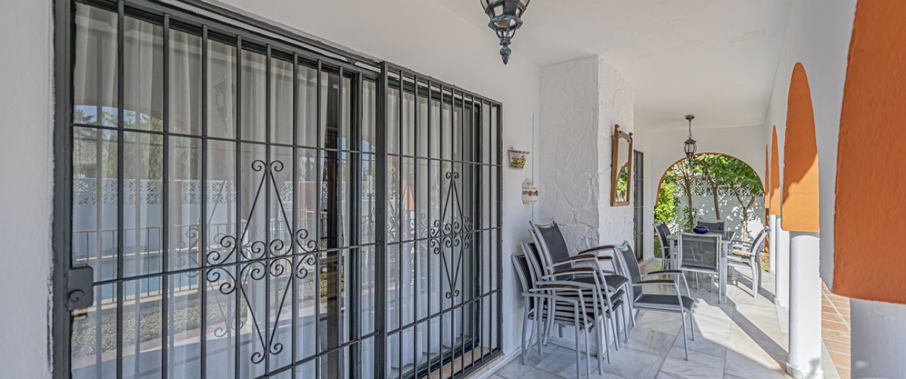 Resale - Villa - Marbella - Nueva Andalucía