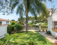 Resale - Villa - Marbella - Nueva Andalucía