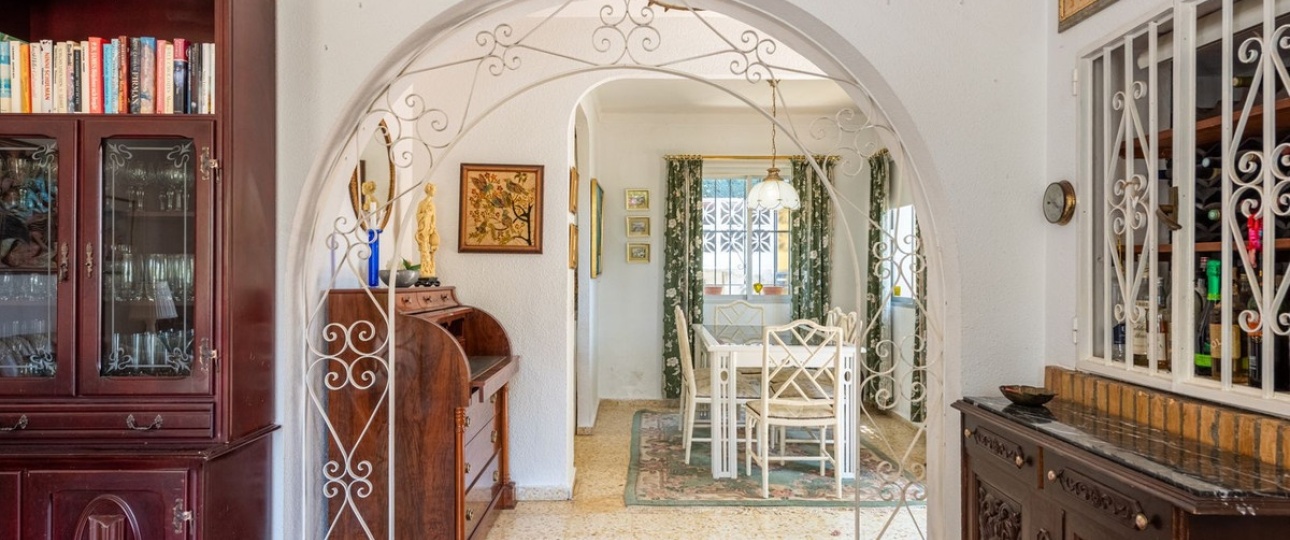 Resale - Villa - Marbella - Nueva Andalucía