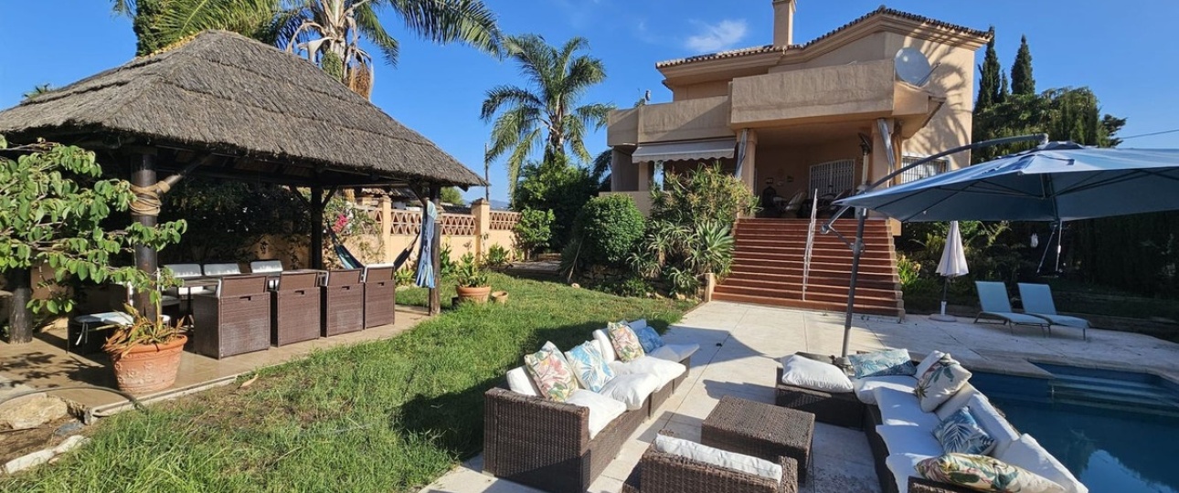 Resale - Villa - Marbella - Nueva Andalucía
