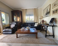 Resale - Villa - Marbella - Nueva Andalucía
