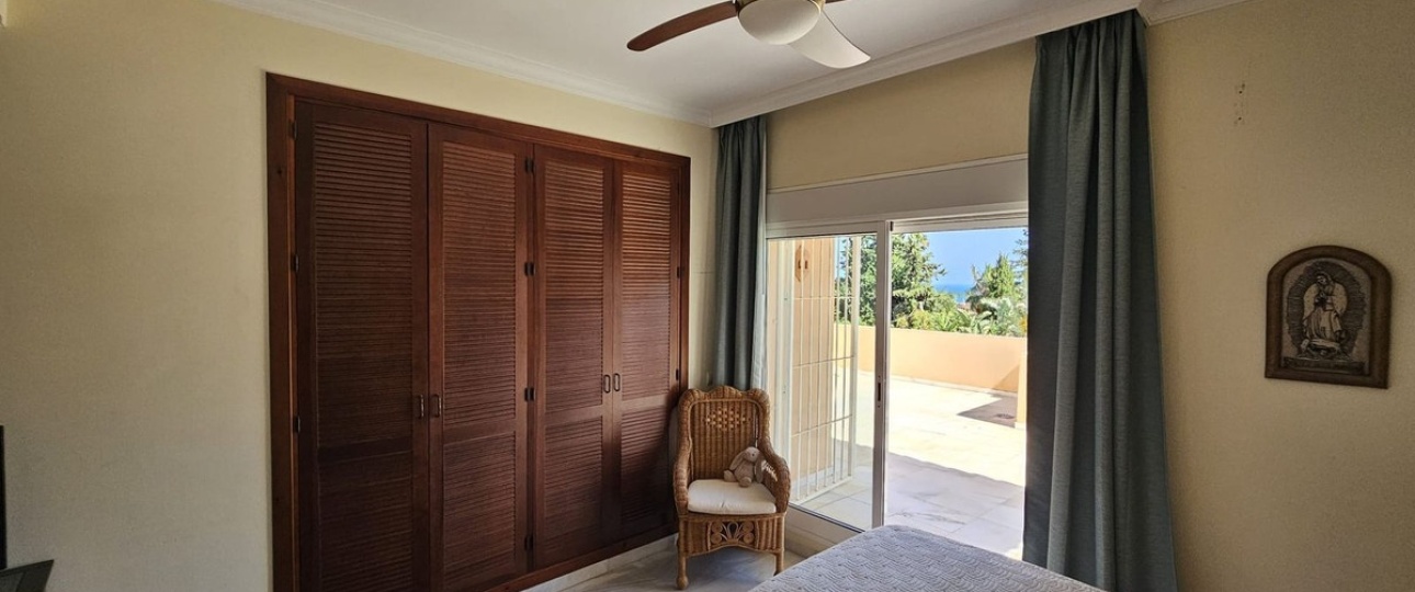 Resale - Villa - Marbella - Nueva Andalucía