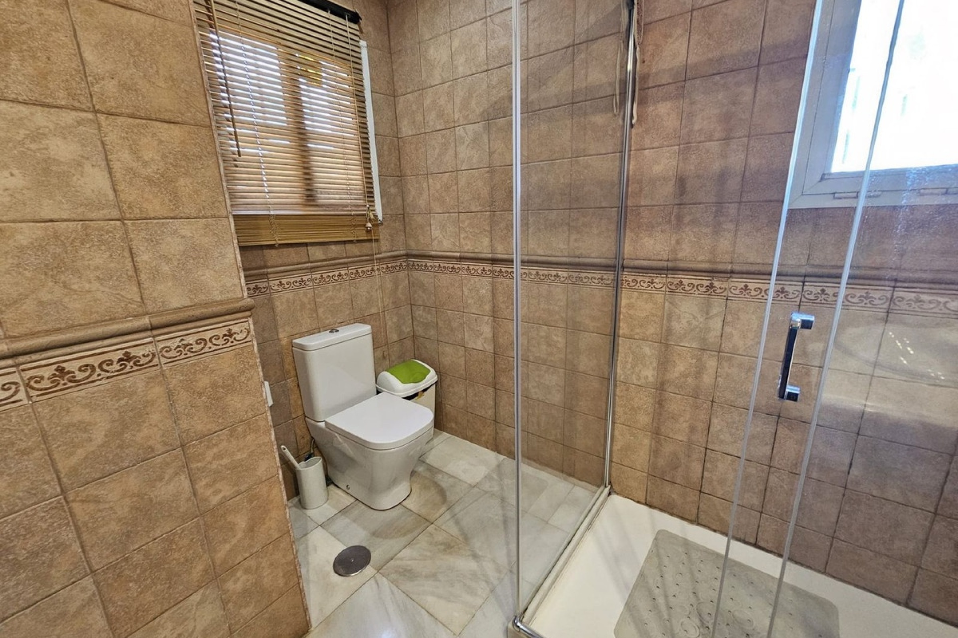 Resale - Villa - Marbella - Nueva Andalucía