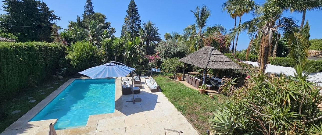 Resale - Villa - Marbella - Nueva Andalucía