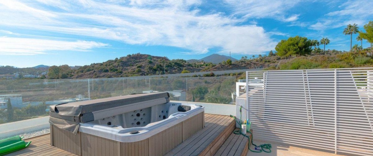 Resale - Villa - Marbella - Nueva Andalucía