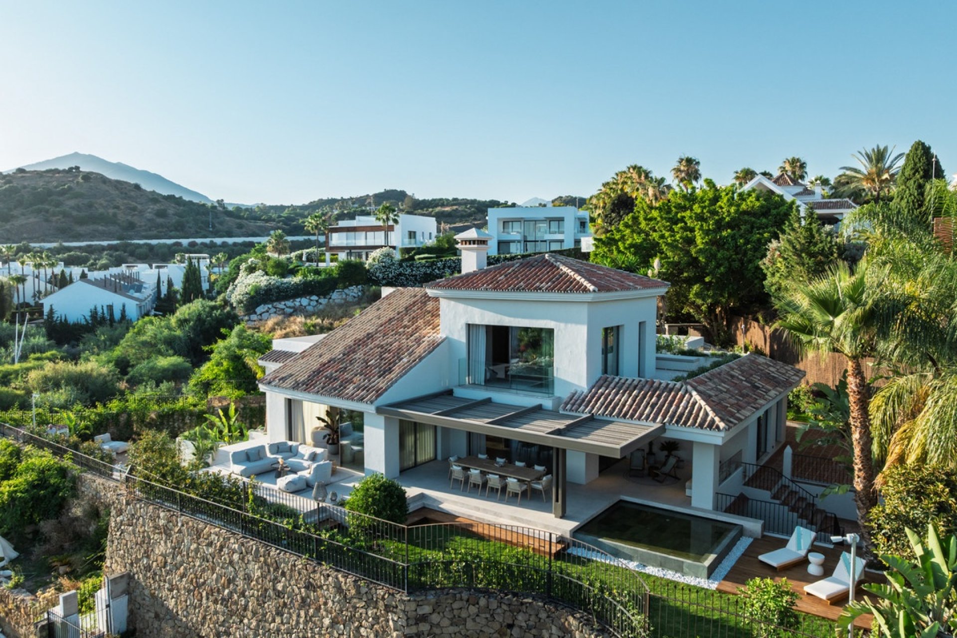 Resale - Villa - Marbella - Nueva Andalucía