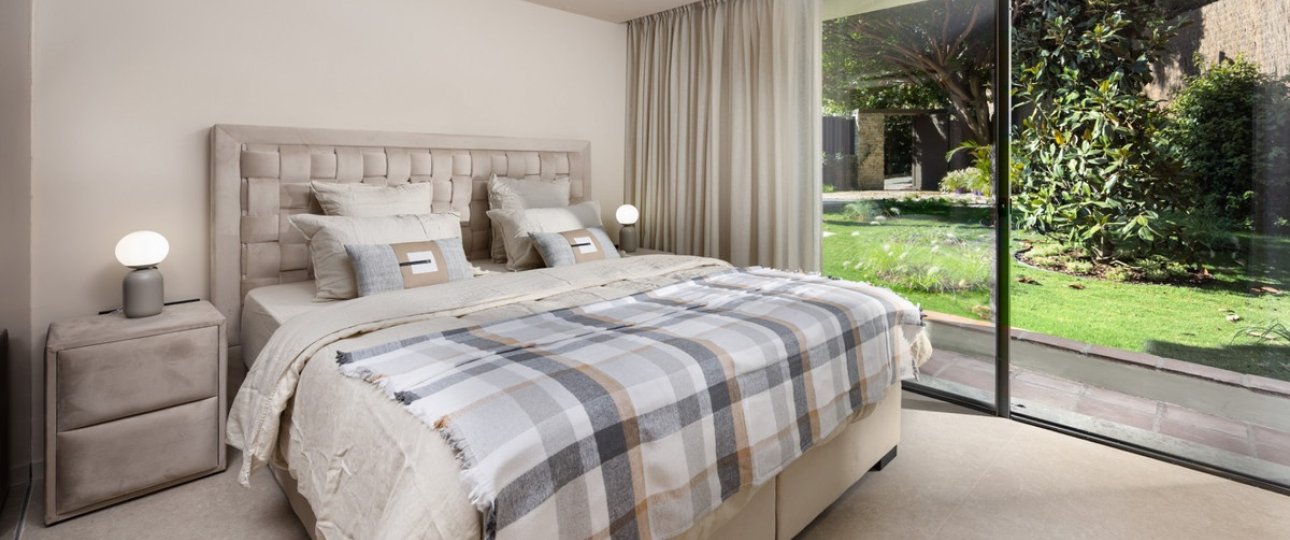 Resale - Villa - Marbella - Nueva Andalucía