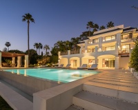 Resale - Villa - Marbella - Nueva Andalucía