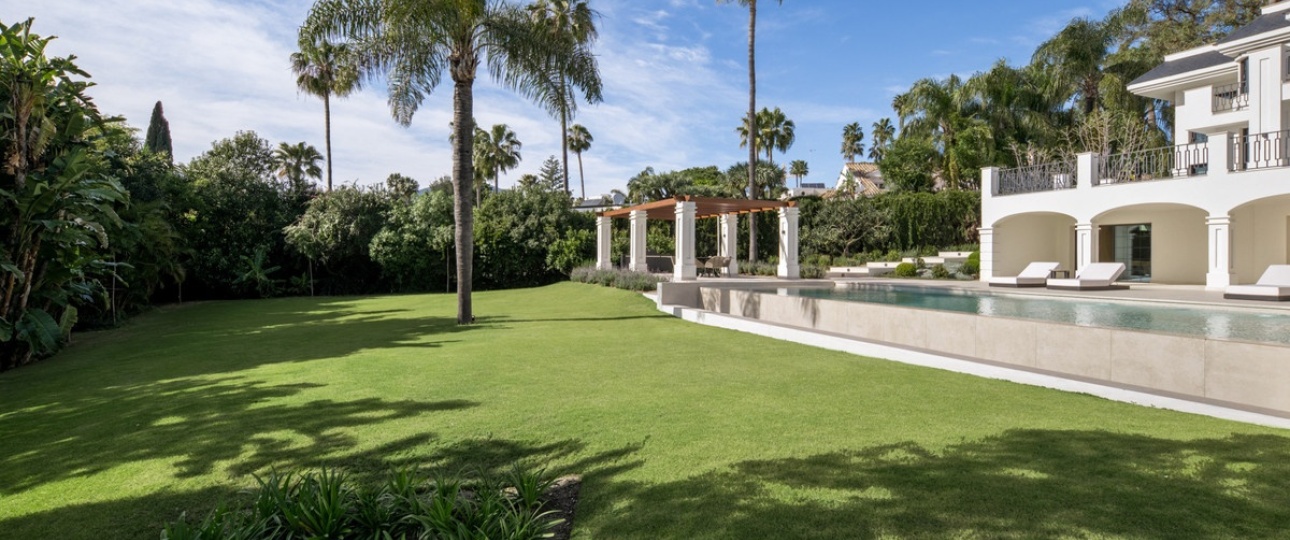 Resale - Villa - Marbella - Nueva Andalucía