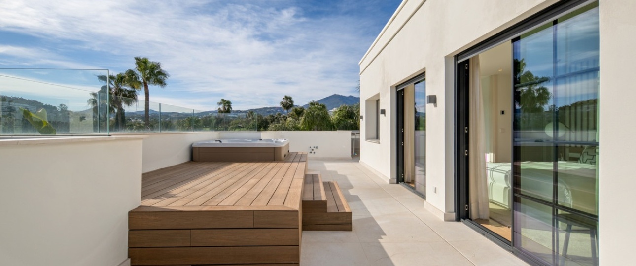 Resale - Villa - Marbella - Nueva Andalucía