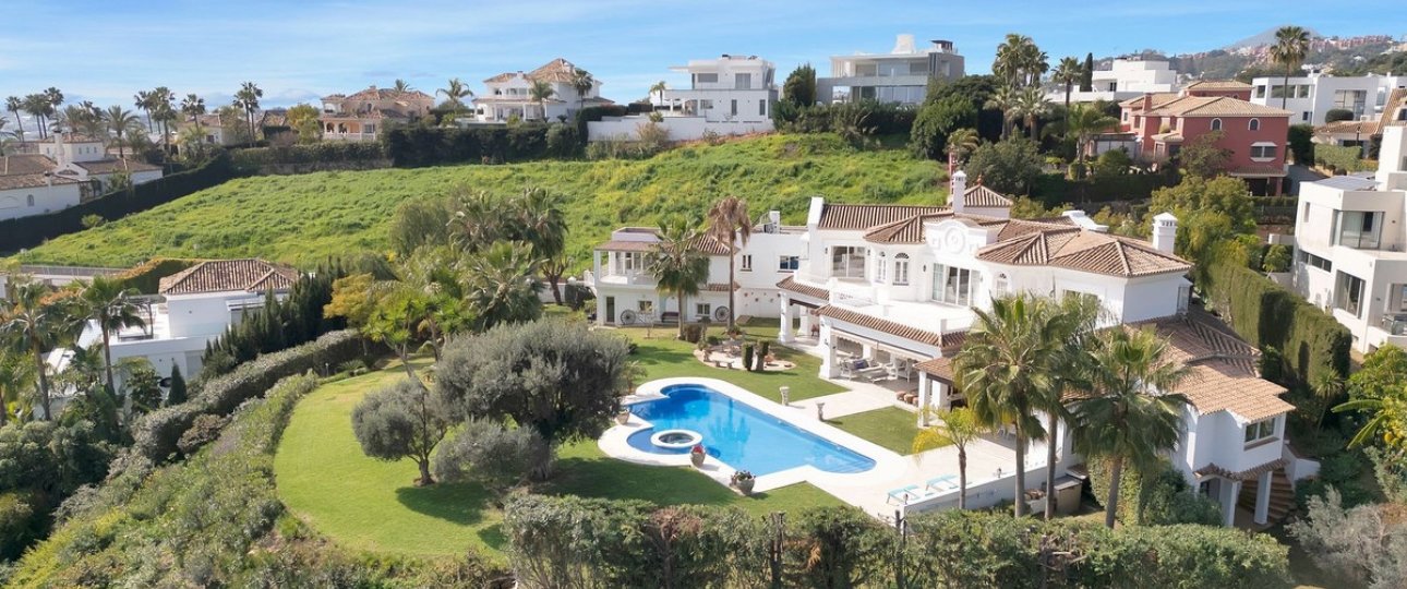 Resale - Villa - Marbella - Nueva Andalucía