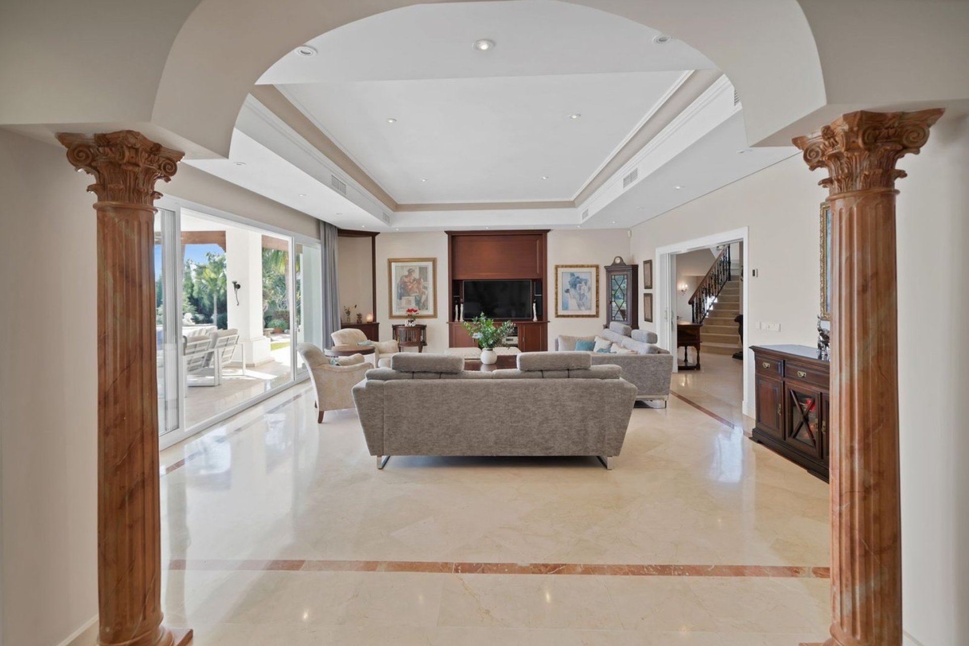 Resale - Villa - Marbella - Nueva Andalucía