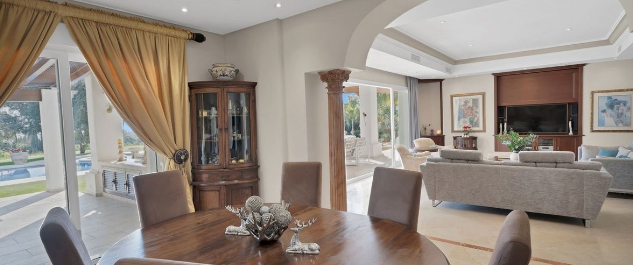 Resale - Villa - Marbella - Nueva Andalucía