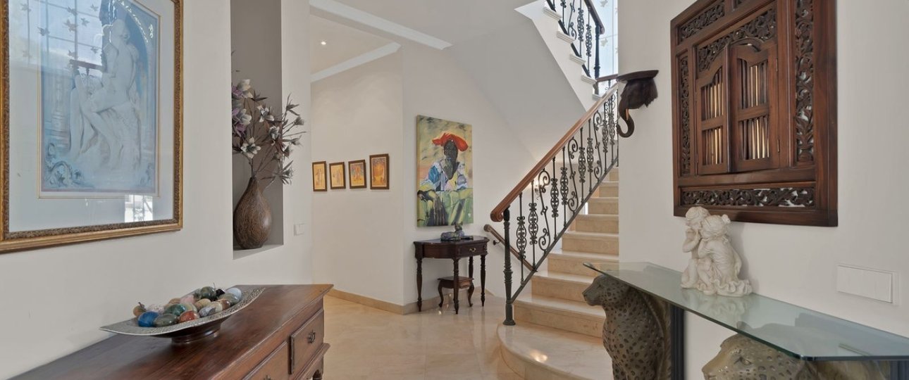 Resale - Villa - Marbella - Nueva Andalucía