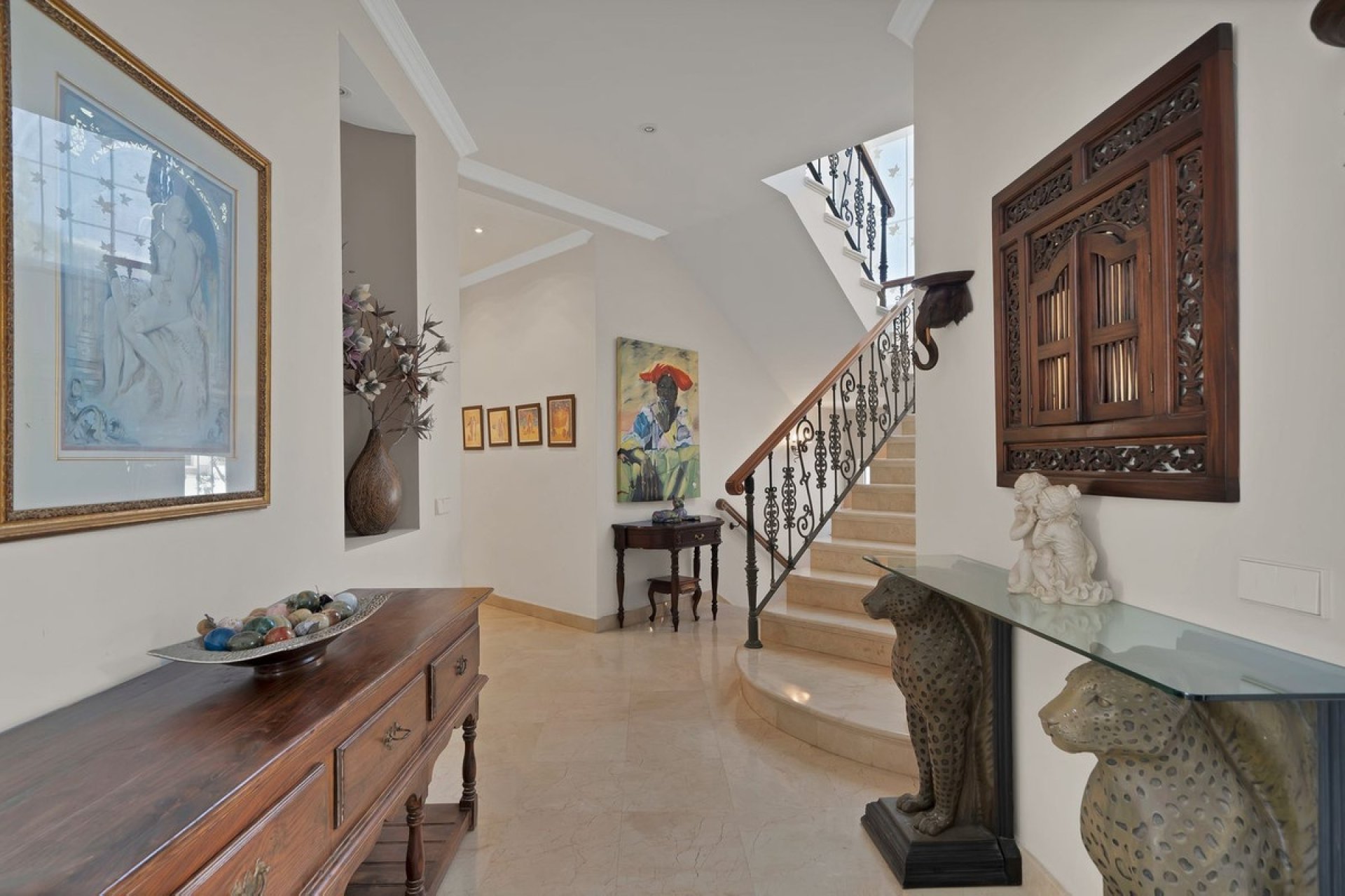 Resale - Villa - Marbella - Nueva Andalucía